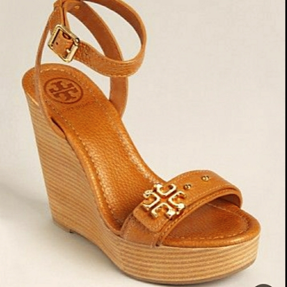 Tory Burch Shoes - Tory Burch Elina Tan Wedges Heels 🤩